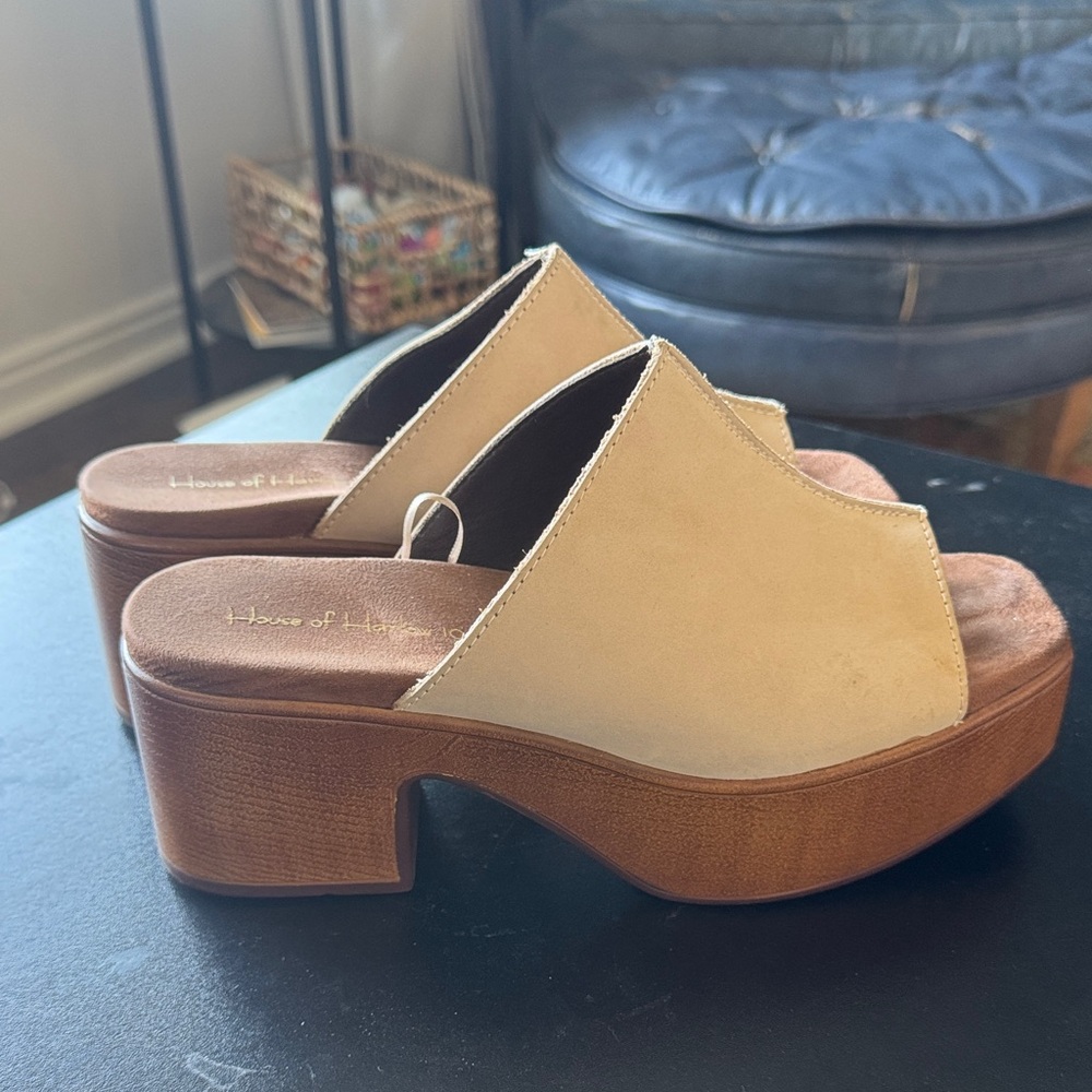 House of Harlow 1960 Tan and Brown Mules